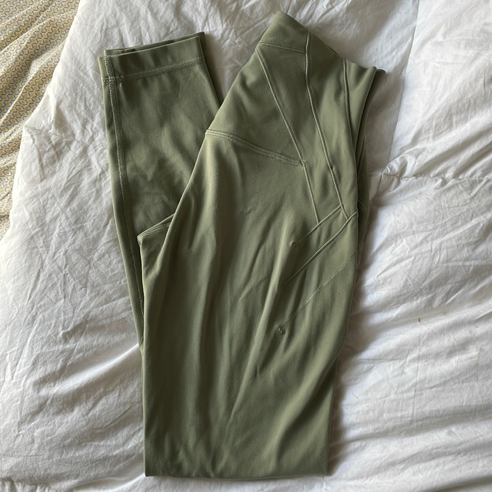 Lululemon Wunder train leggings